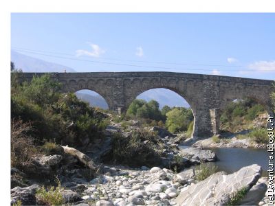 Sur la route des ponts génois